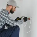 Instalațiile electrice: esențiale pentru siguranță și confort